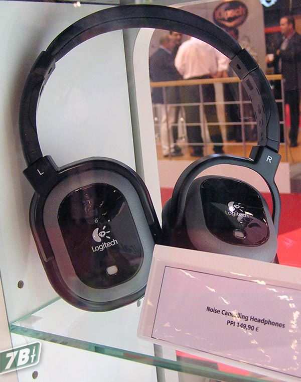 logitechnoisecancheadph.jpg