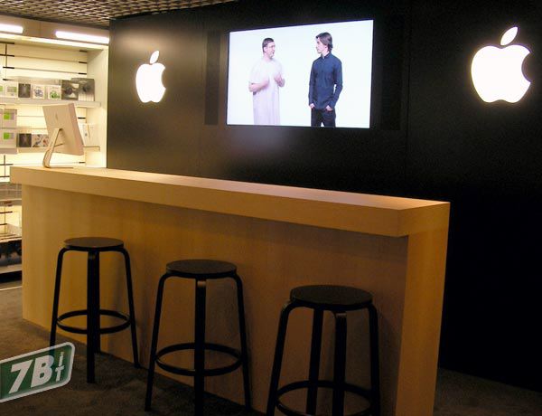 fnacappleshop09.jpg