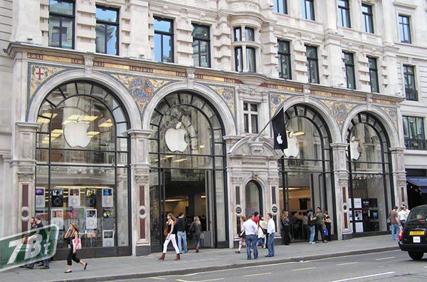 storeregentst04.jpg