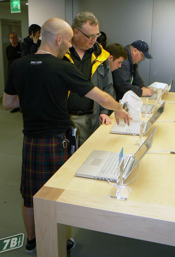 glasgowopening027.jpg