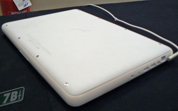 macbookwhiteunimilano04.jpg